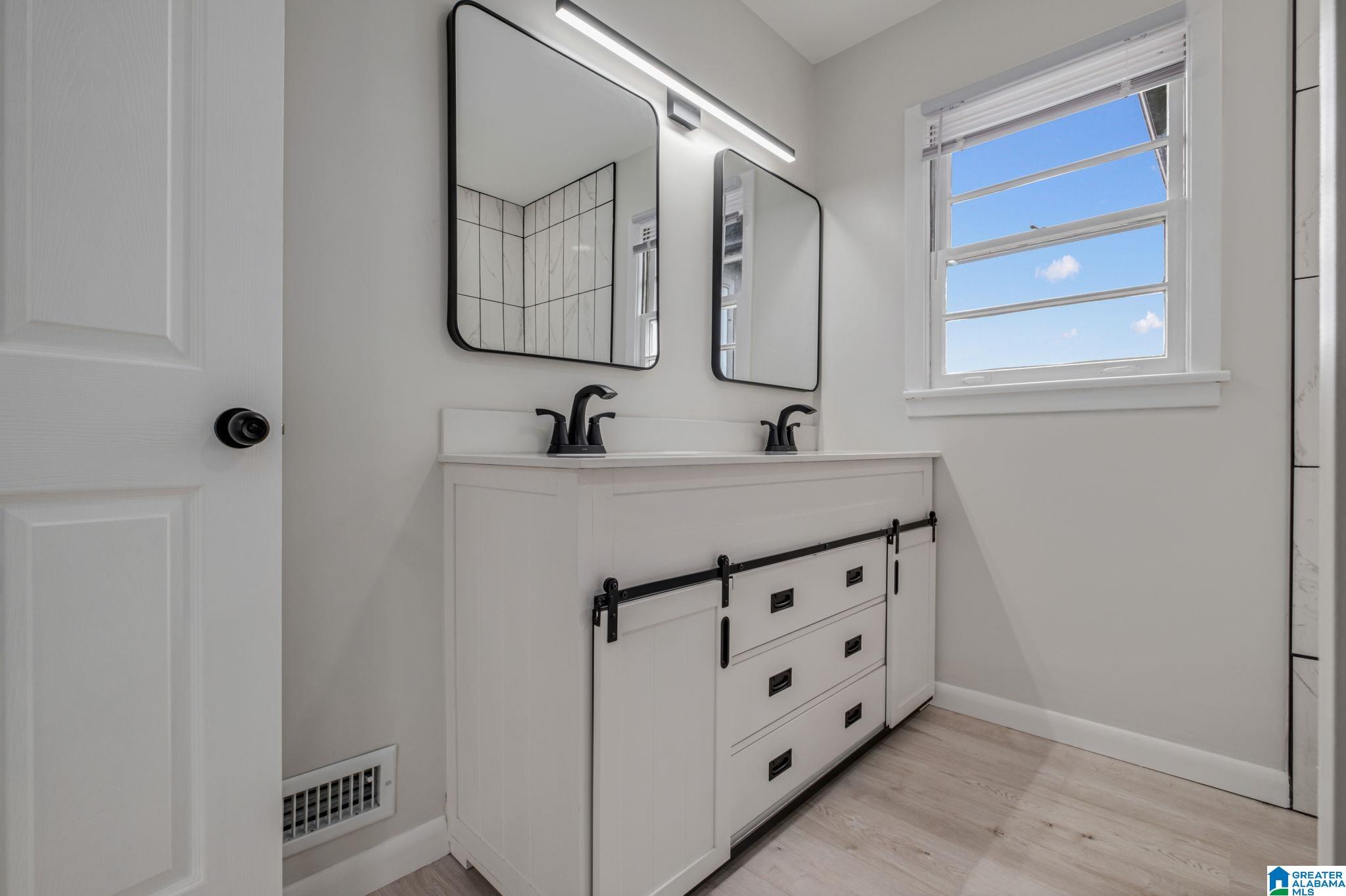 2720 20th Place Ensley Property Photo 25