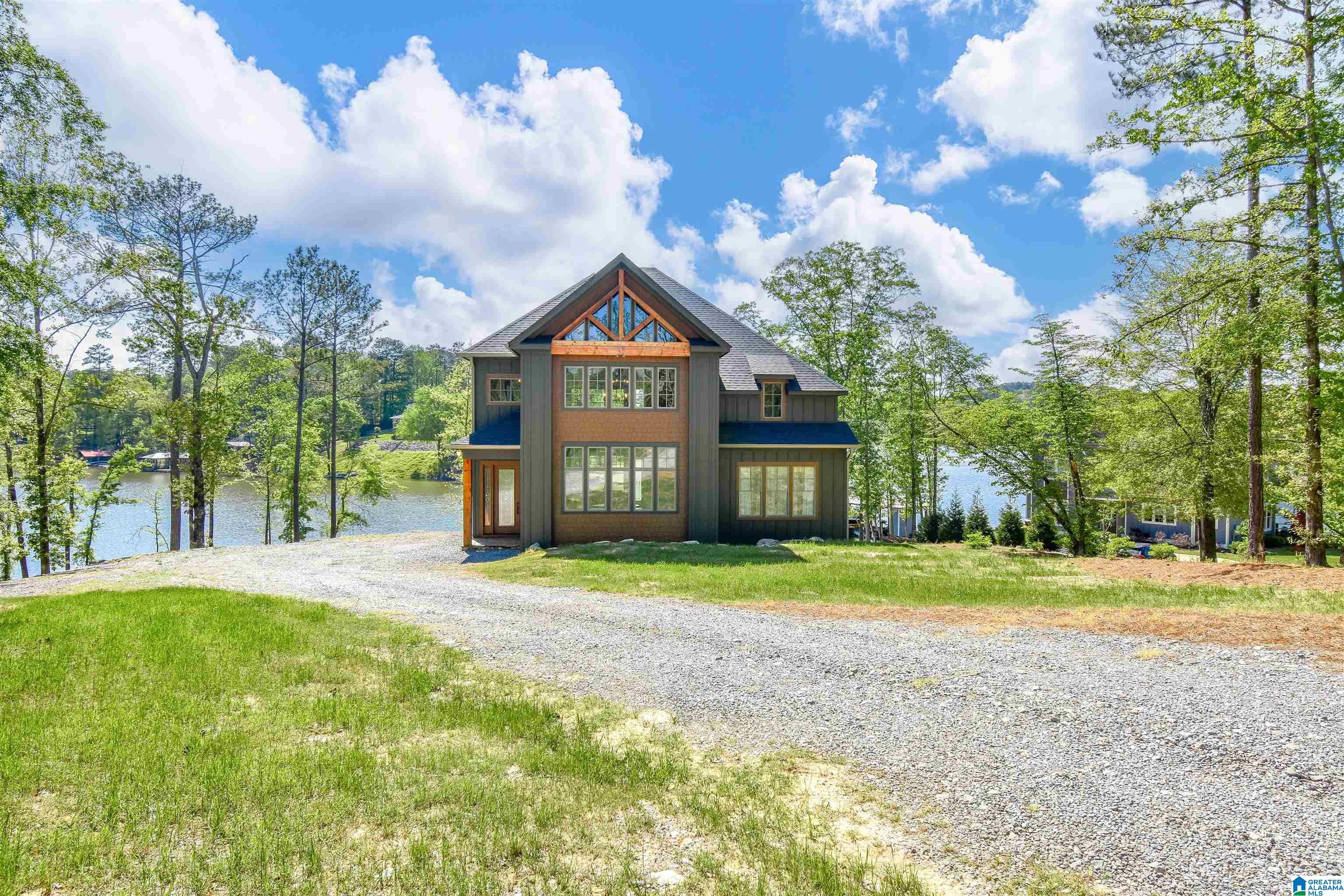 1573 Sturdivant Road Property Photo 1