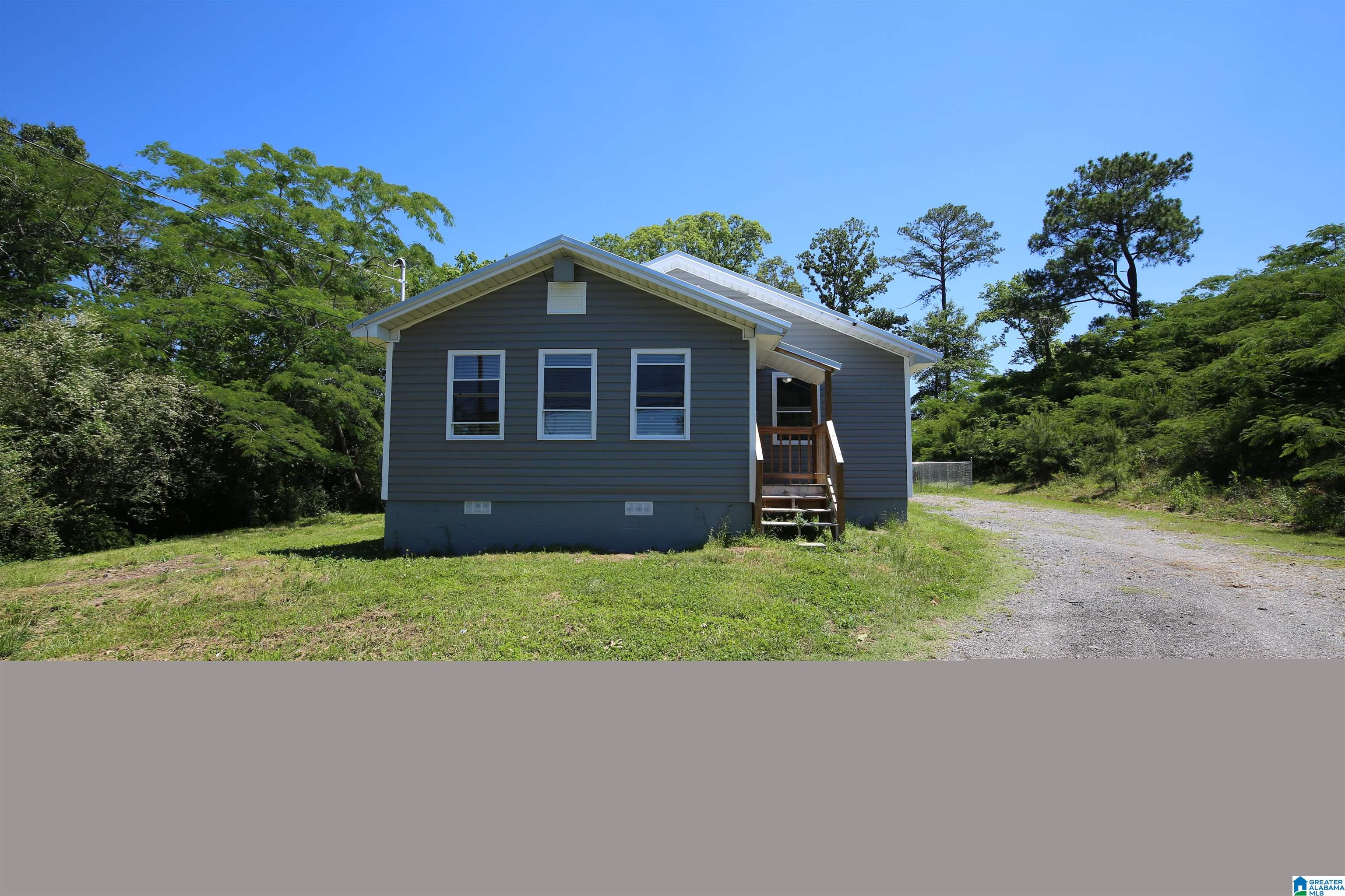 5628 SANDERS AVENUE Property Photo 1
