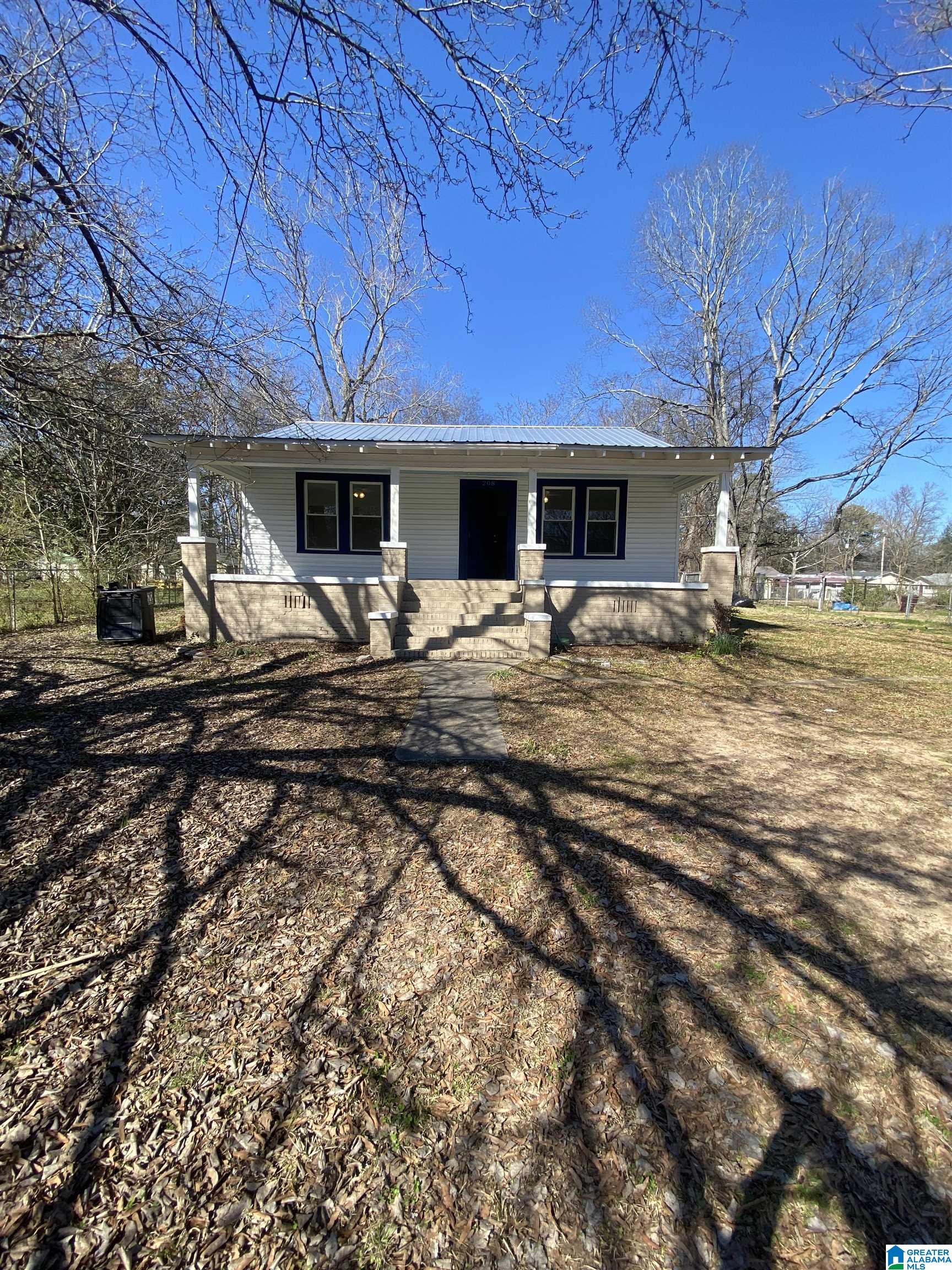 208 FAIRY AVENUE Property Photo 1