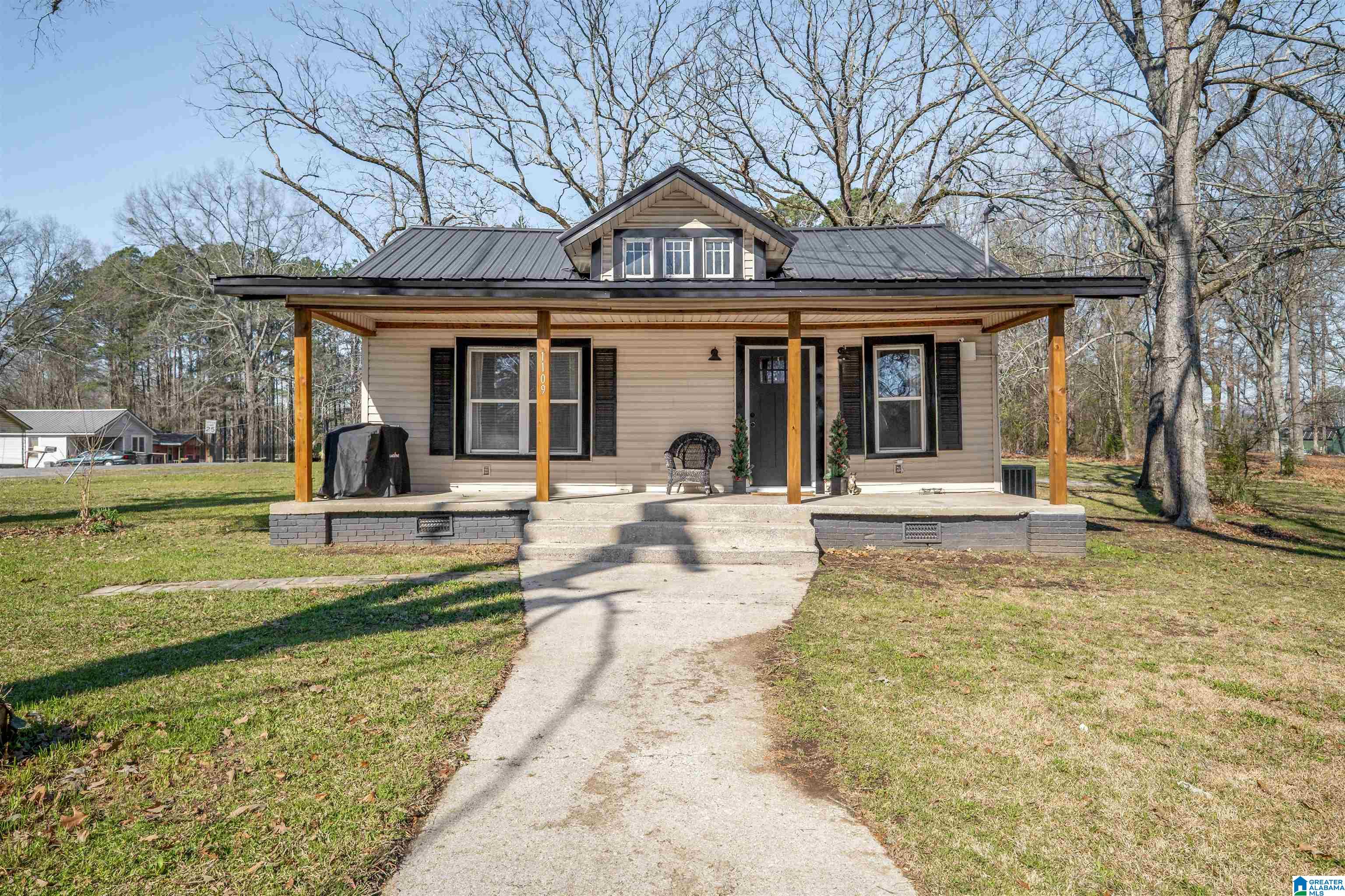 1109 Central Avenue Property Photo 1