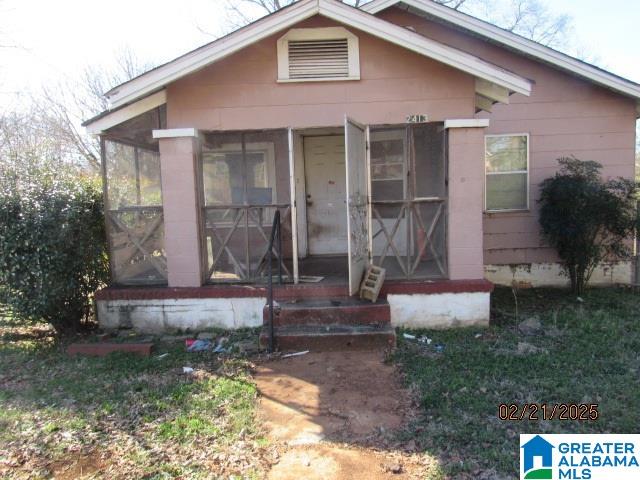 2413 Francis Avenue Sw Property Photo 1