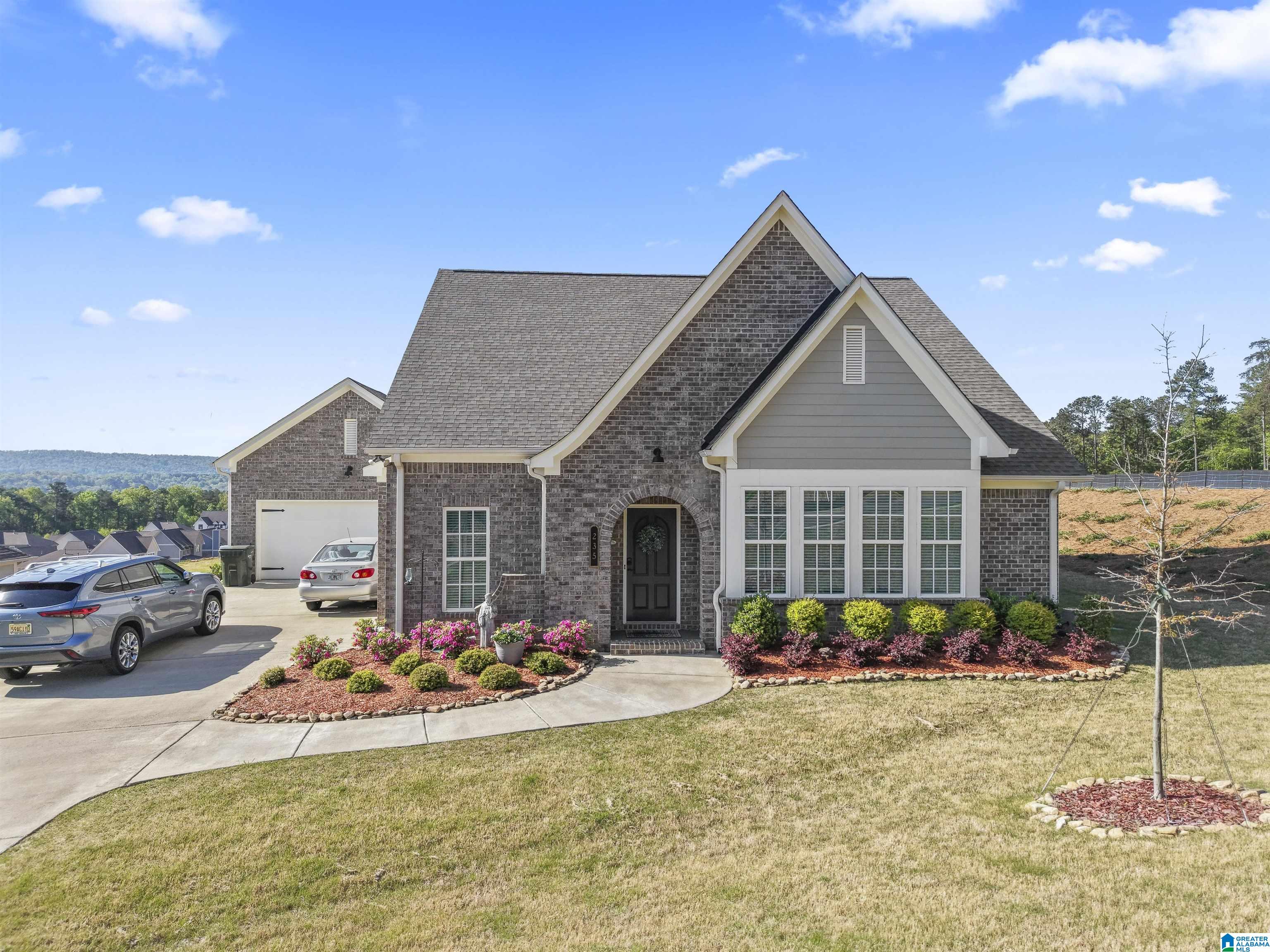 235 Oak Hill Lane Property Photo