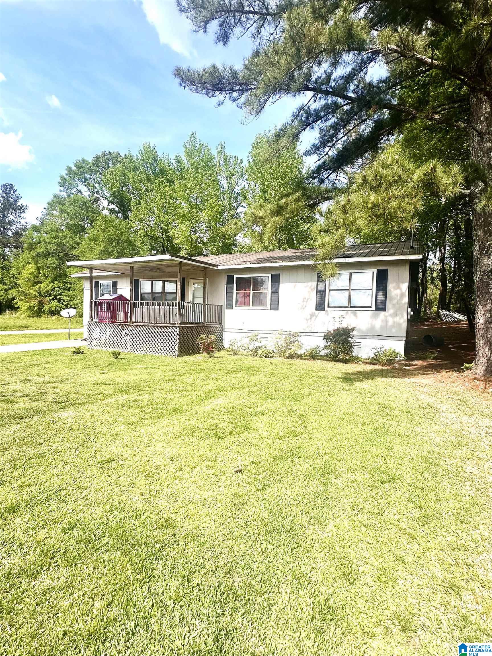 623 West Point Street Property Photo