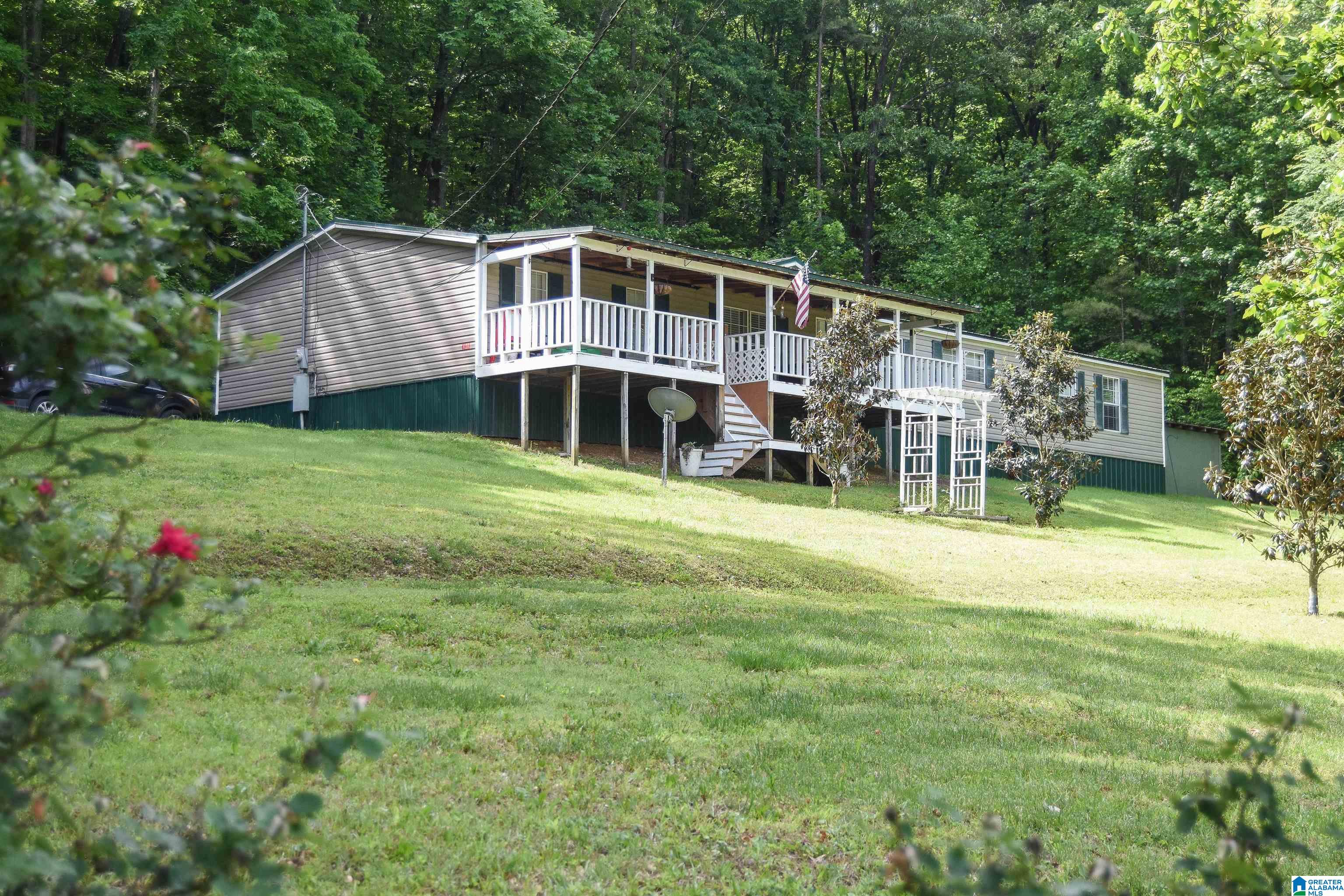 1044 Buster Willett Road Property Photo 1