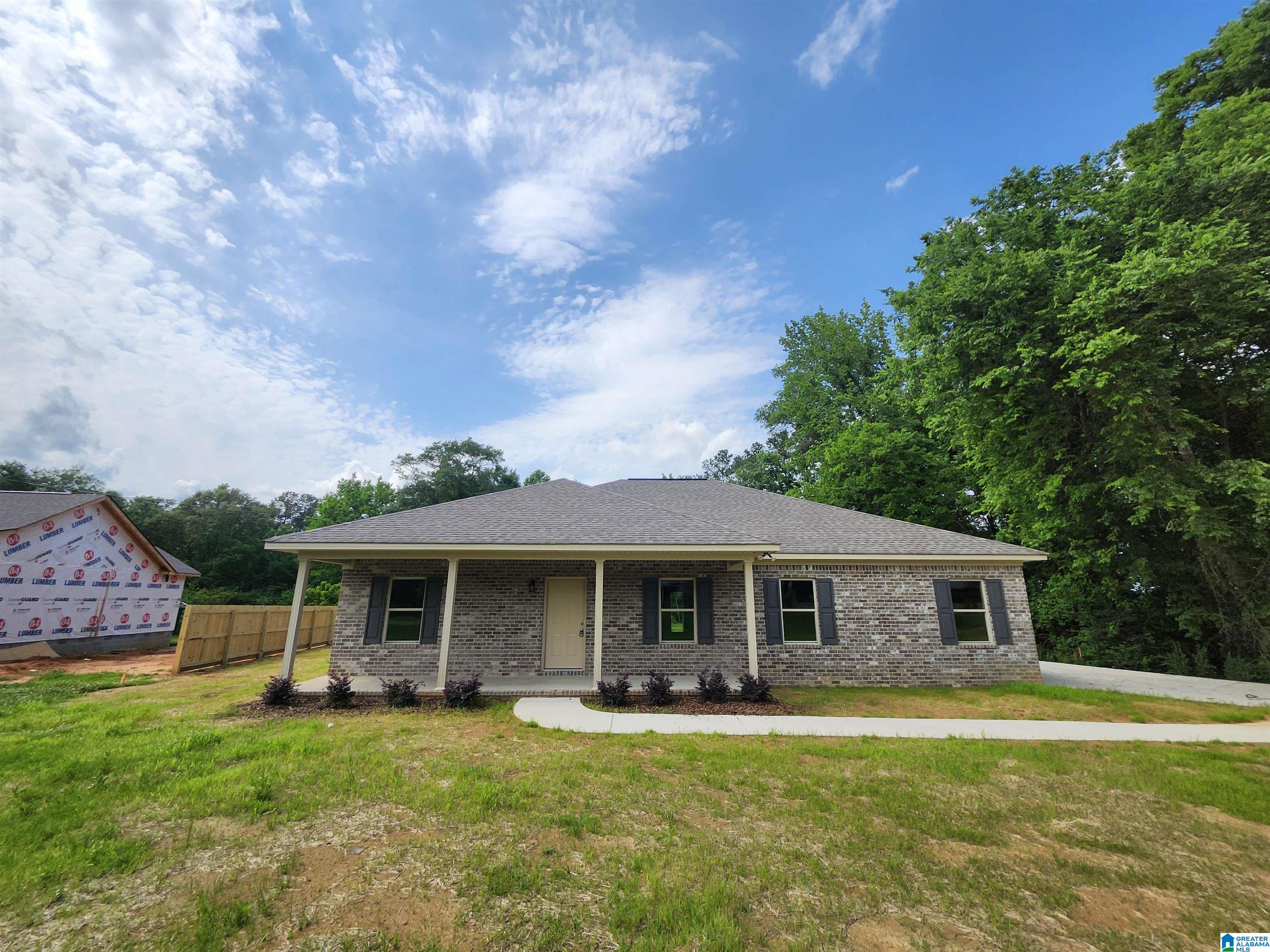 195 Lecroy Circle Property Photo 1