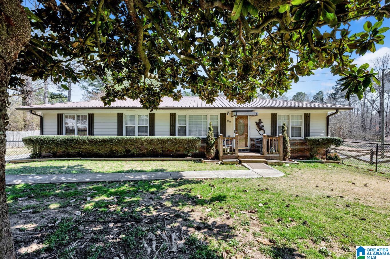 2555 Shady Grove Road Property Photo 1