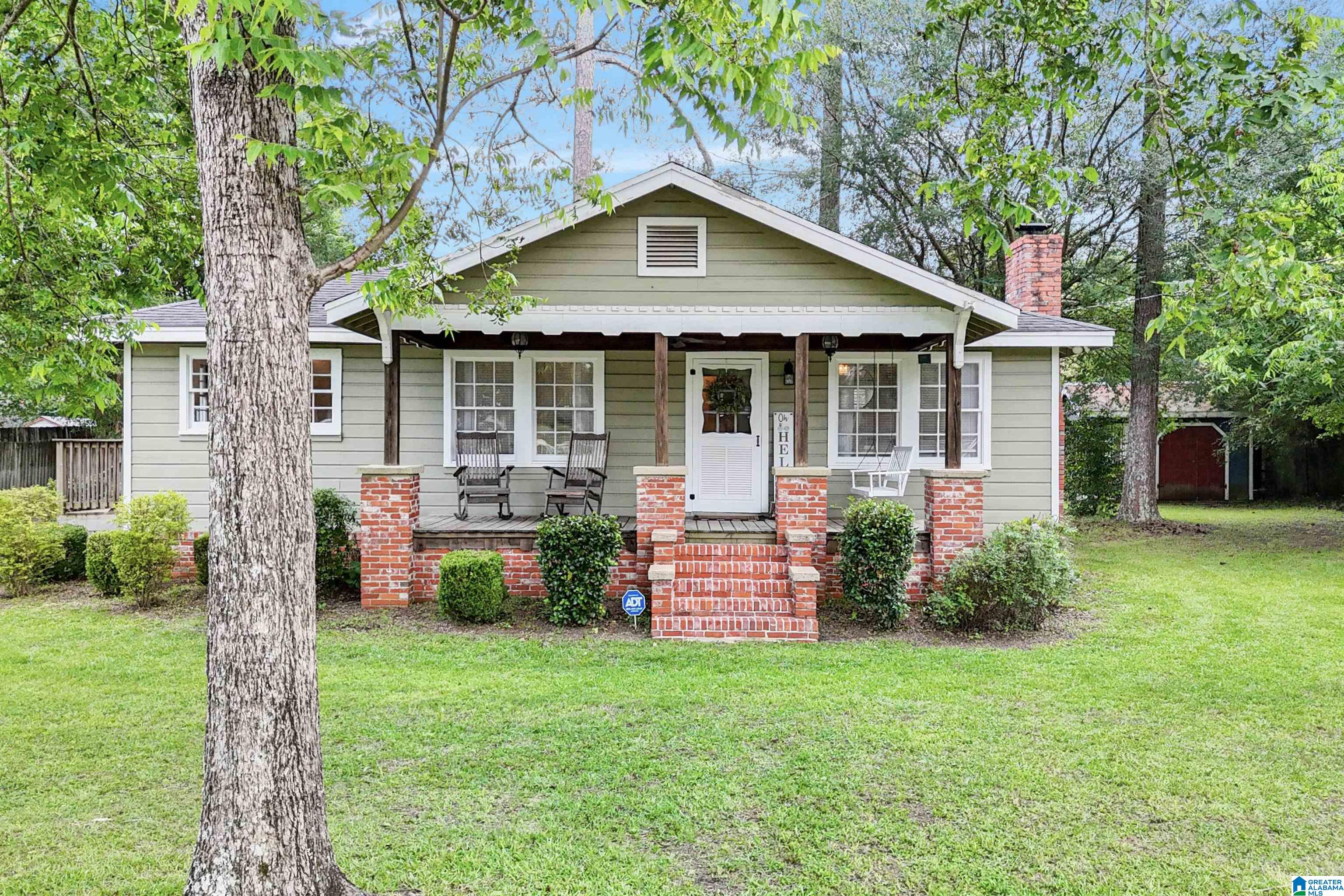 1693 4TH AVENUE N Property Photo 1