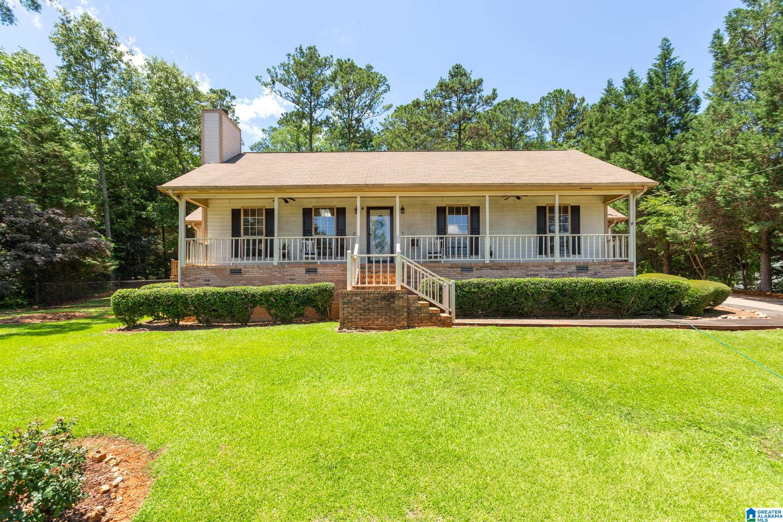 1015 Lock 4 Road Property Photo 1