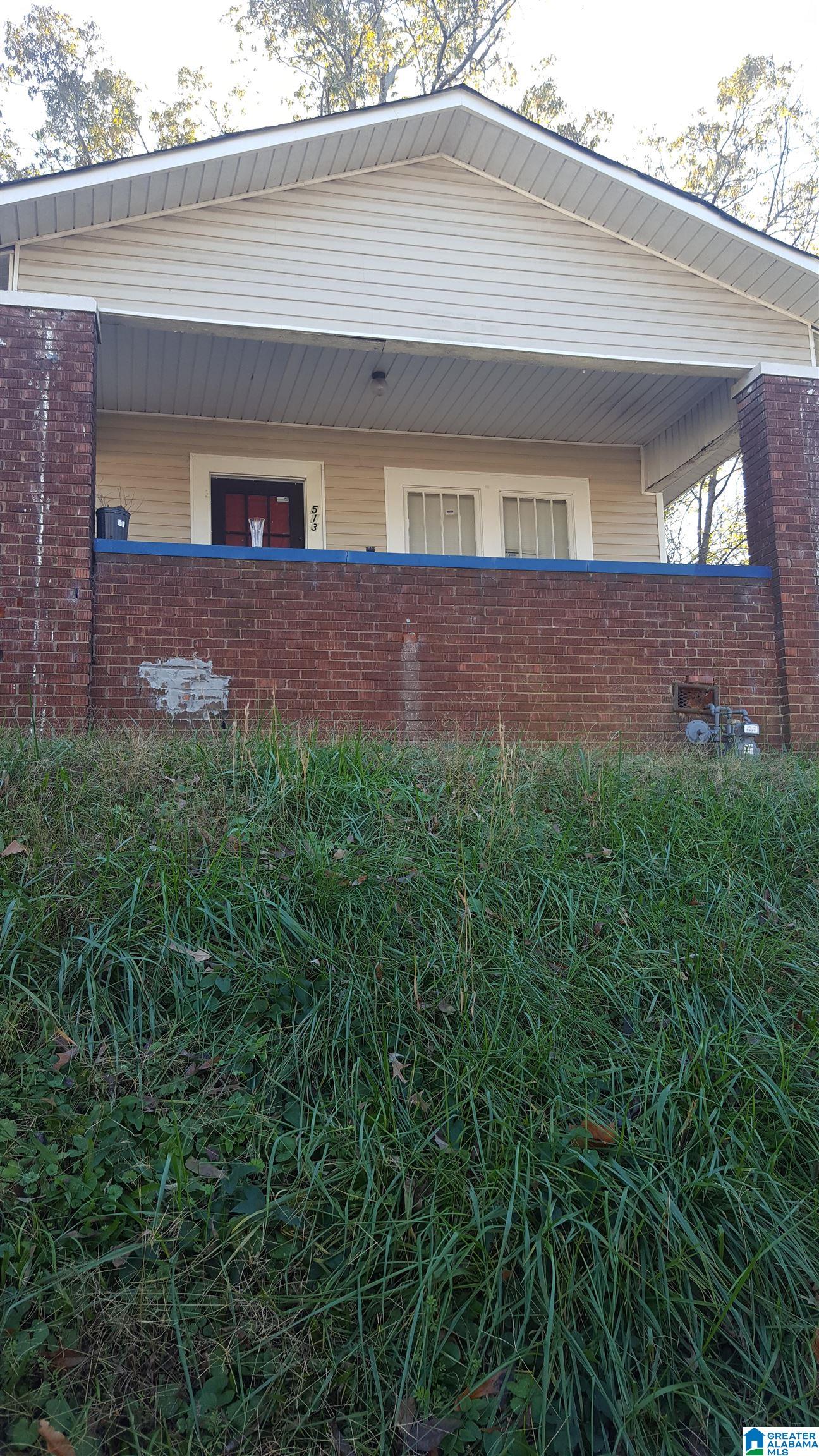 513 Oak Place Property Photo 1