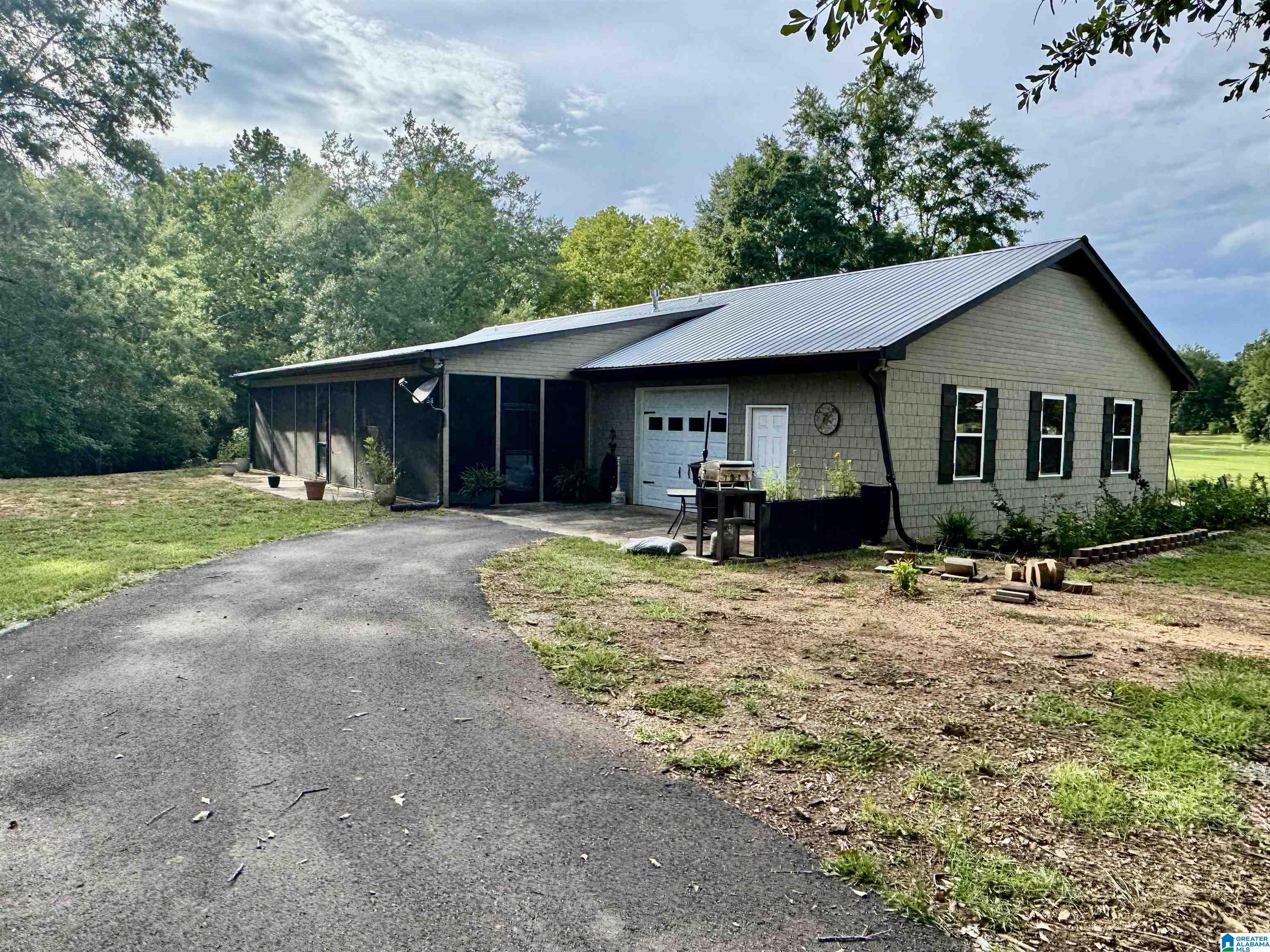 6000 Highway 61 Property Photo 8