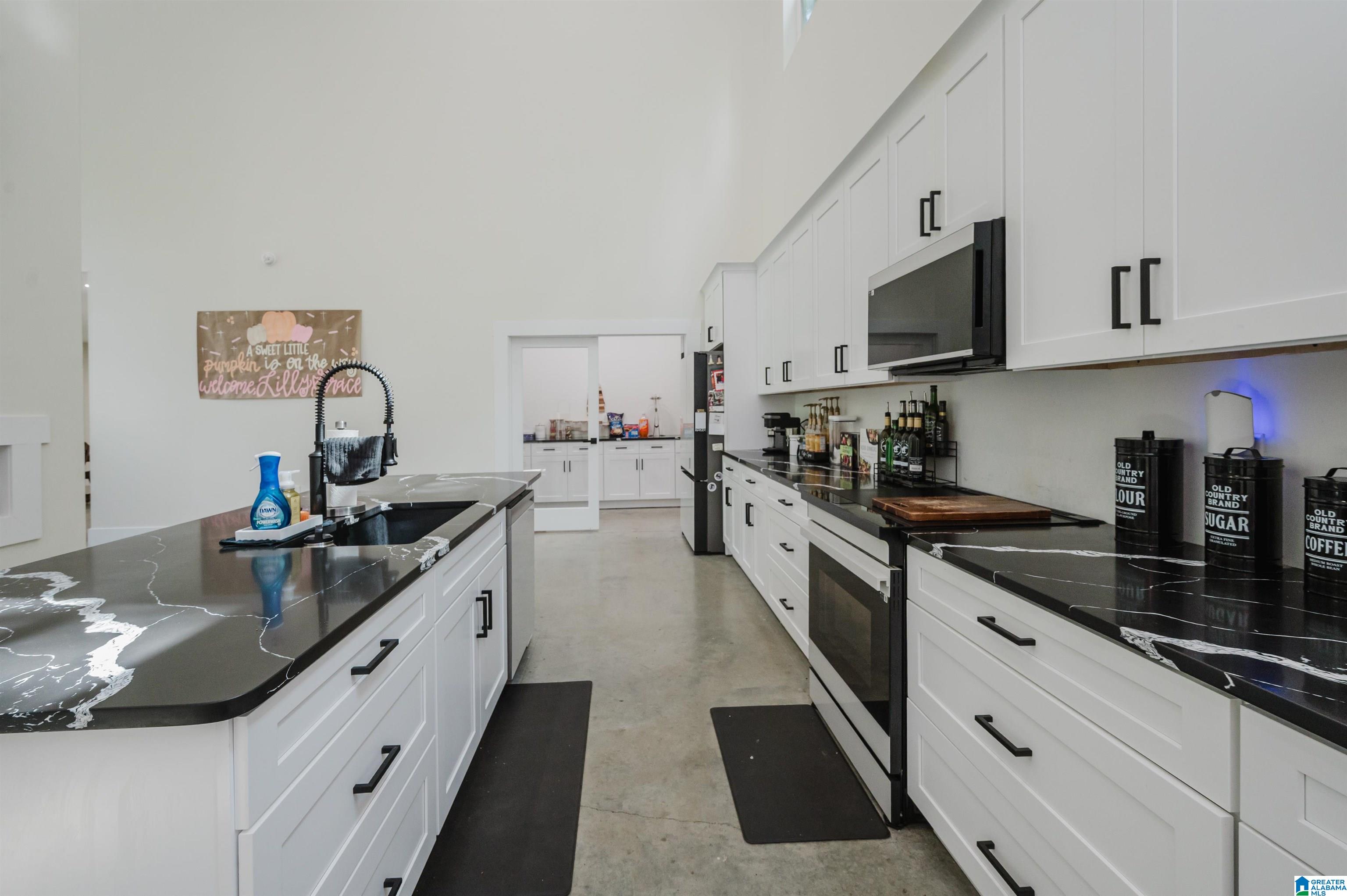 205 Barker Drive Property Photo 10