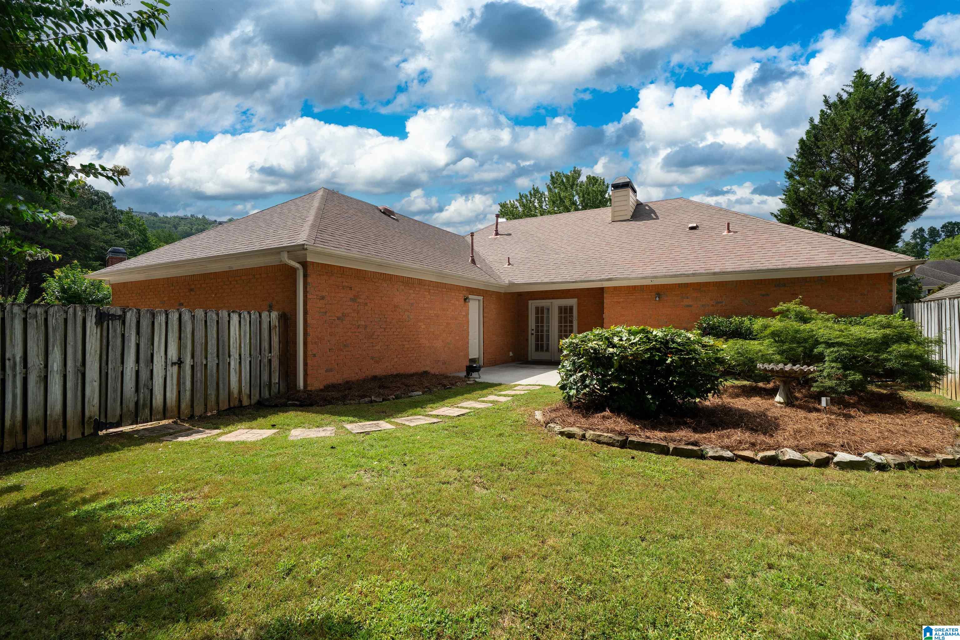 348 Amherst Drive Property Photo 25