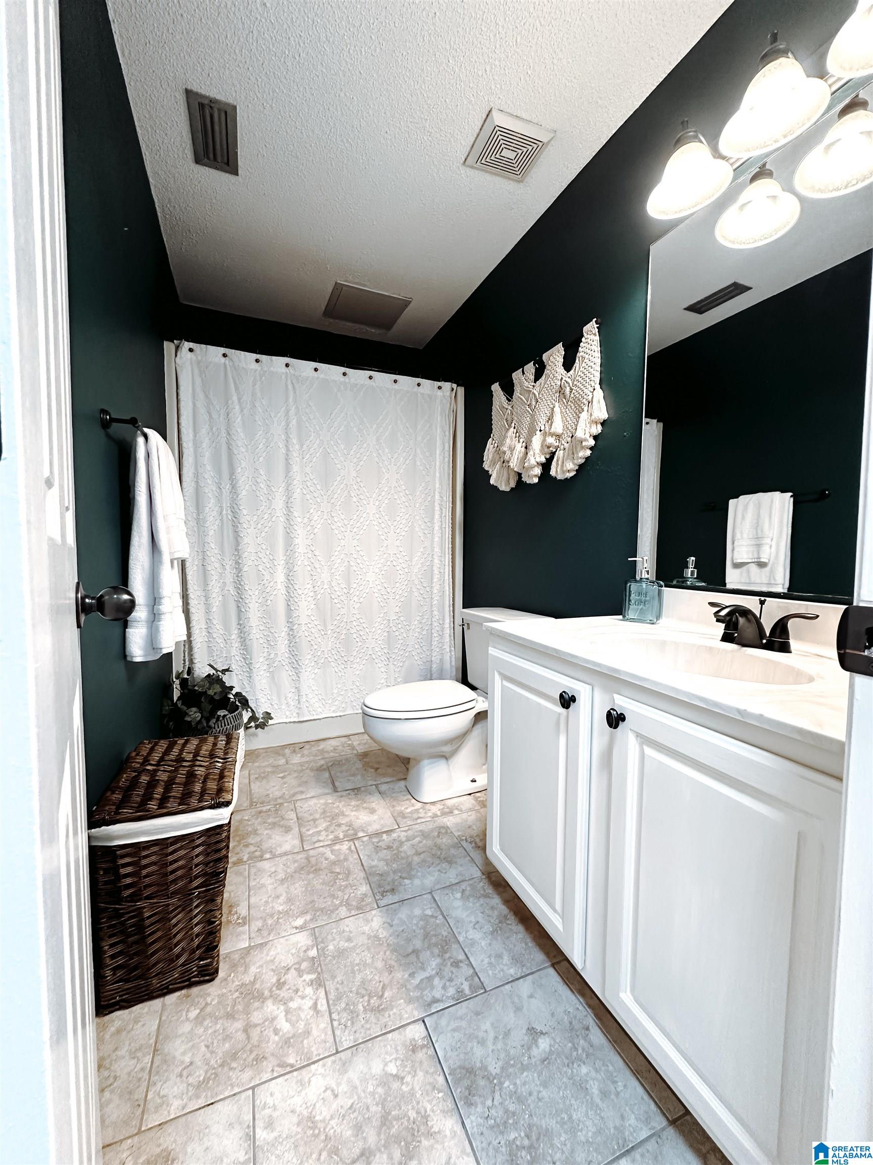 2315 Fraim Drive Property Photo 8