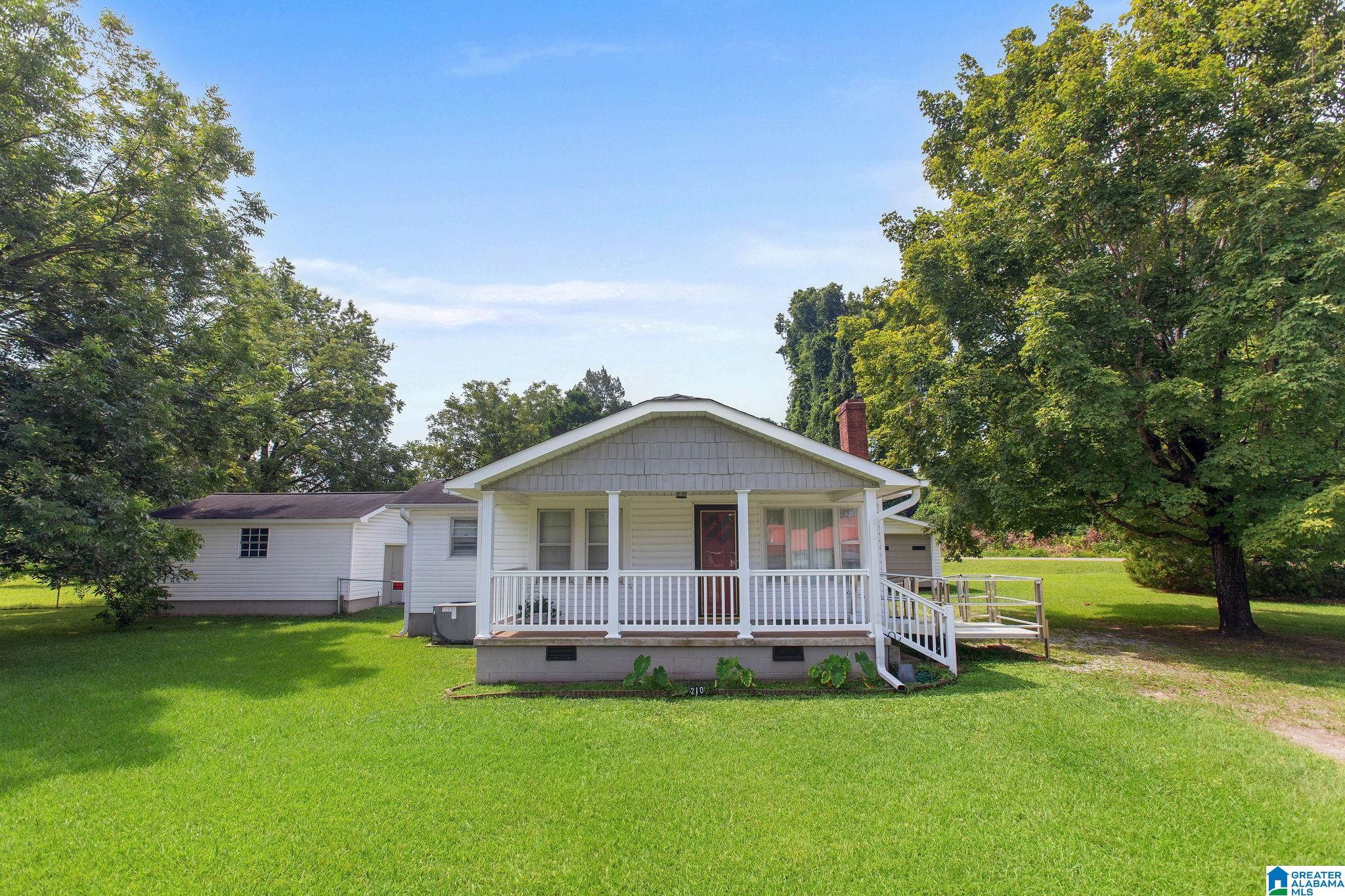2106 Adams Street Property Photo 1