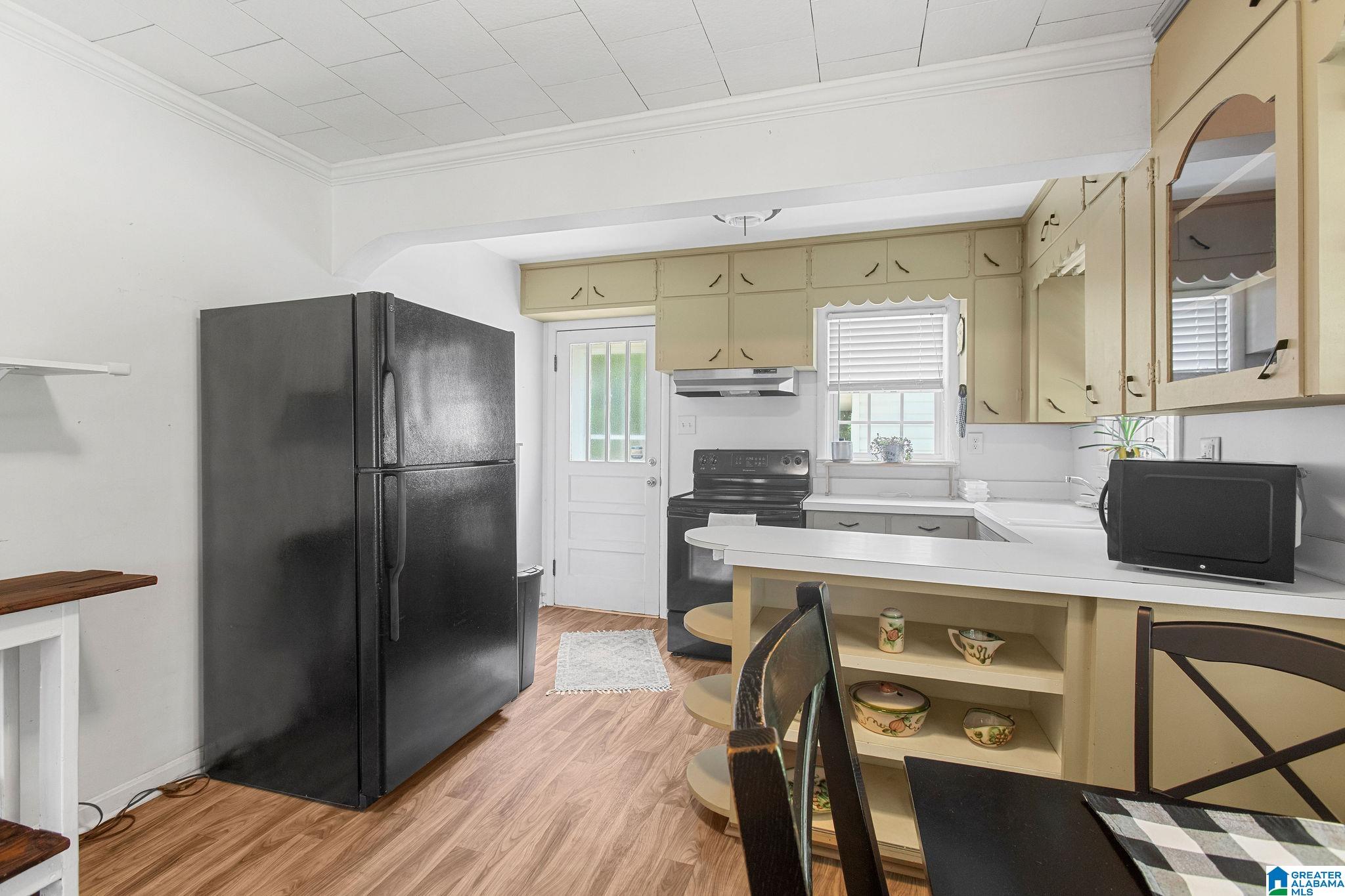 2106 Adams Street Property Photo 11