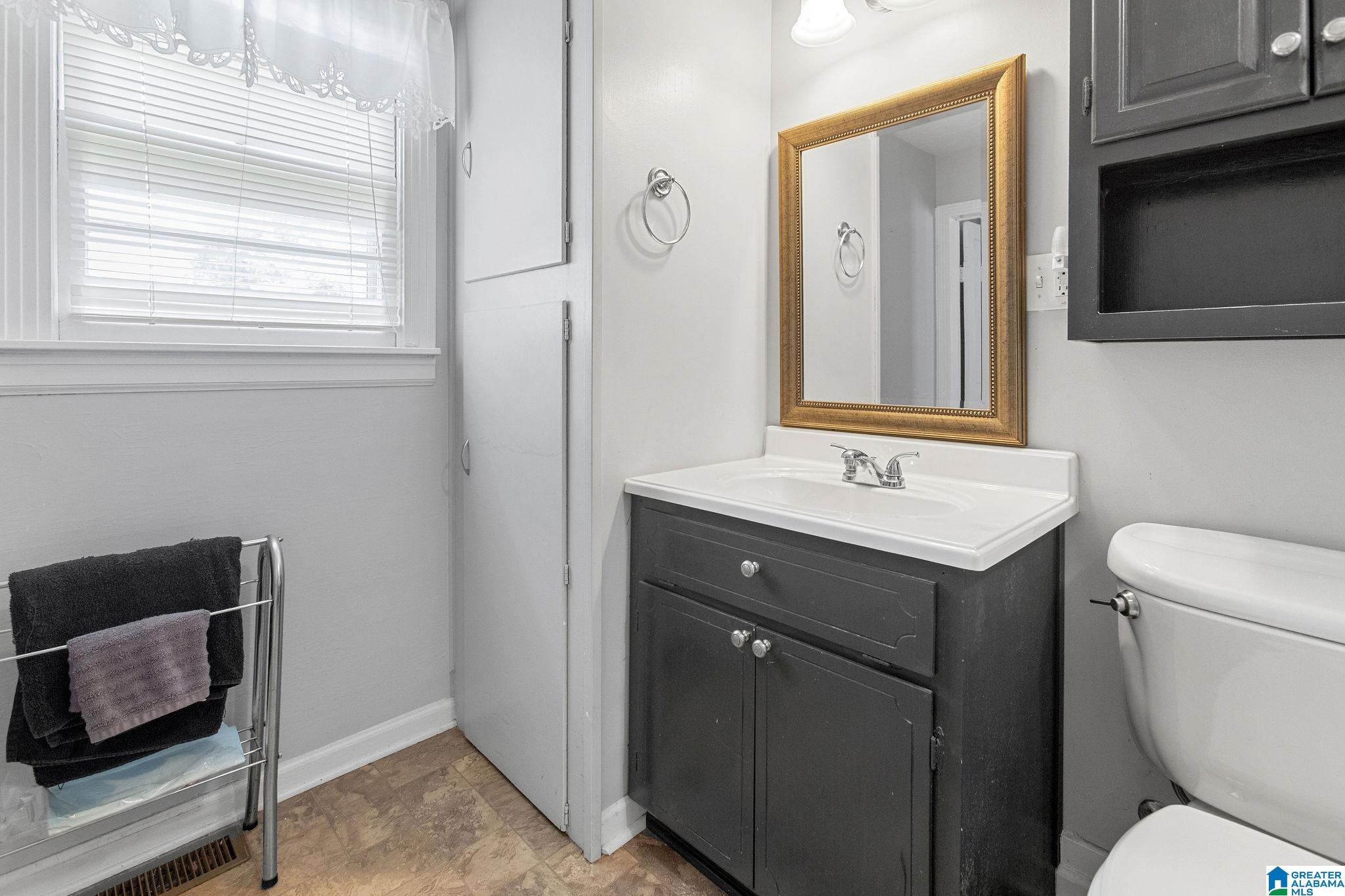 2106 Adams Street Property Photo 21