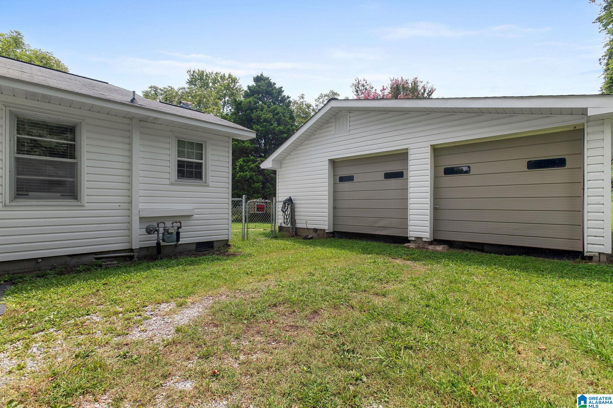 2106 Adams Street Property Photo 23