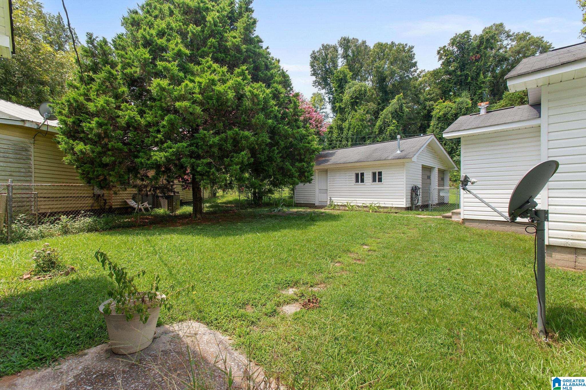 2106 Adams Street Property Photo 25