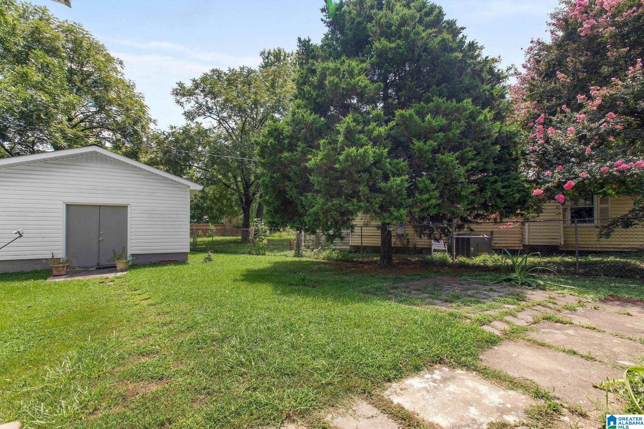 2106 Adams Street Property Photo 27
