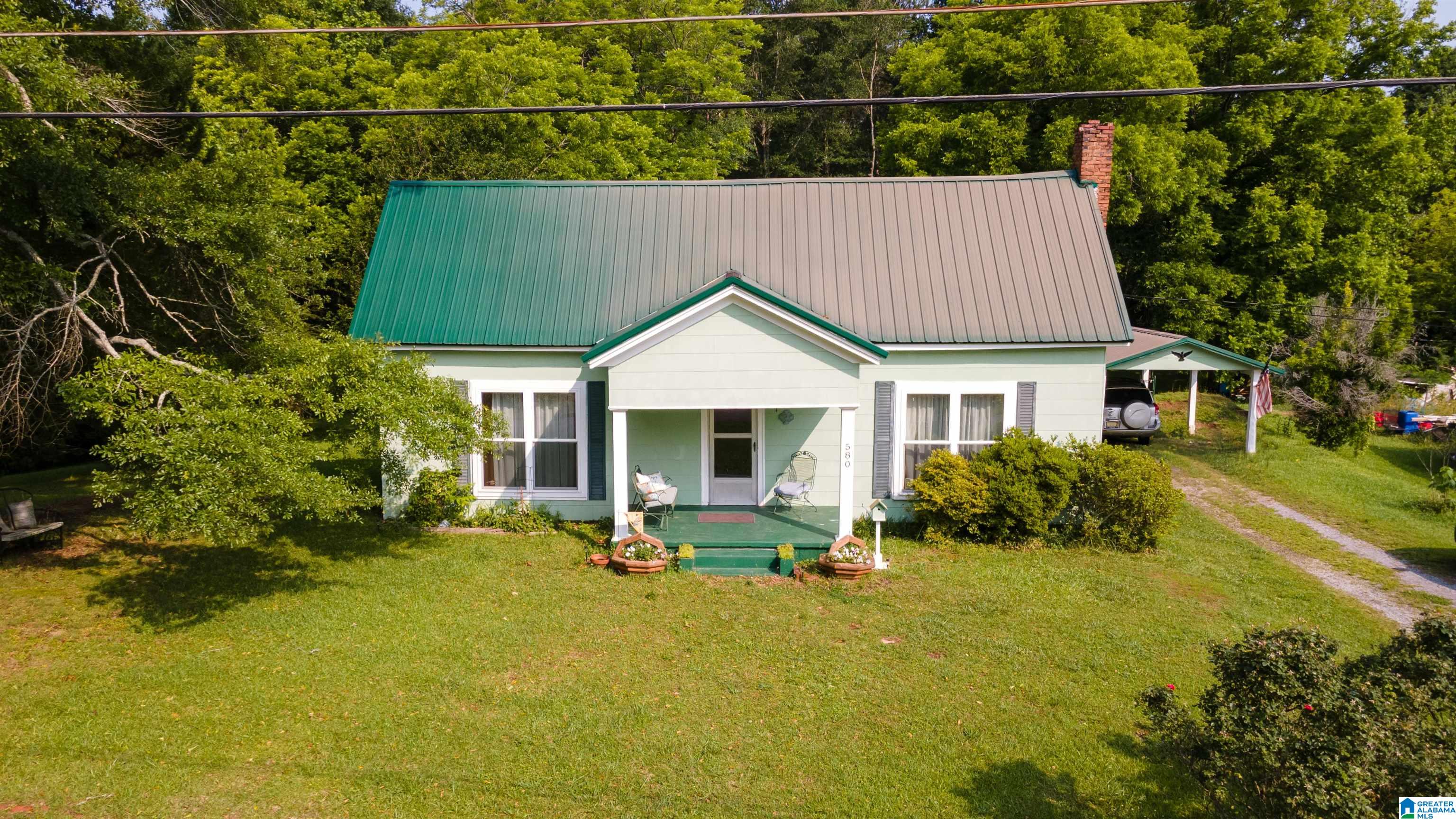 580 3rd Street W Property Photo 1