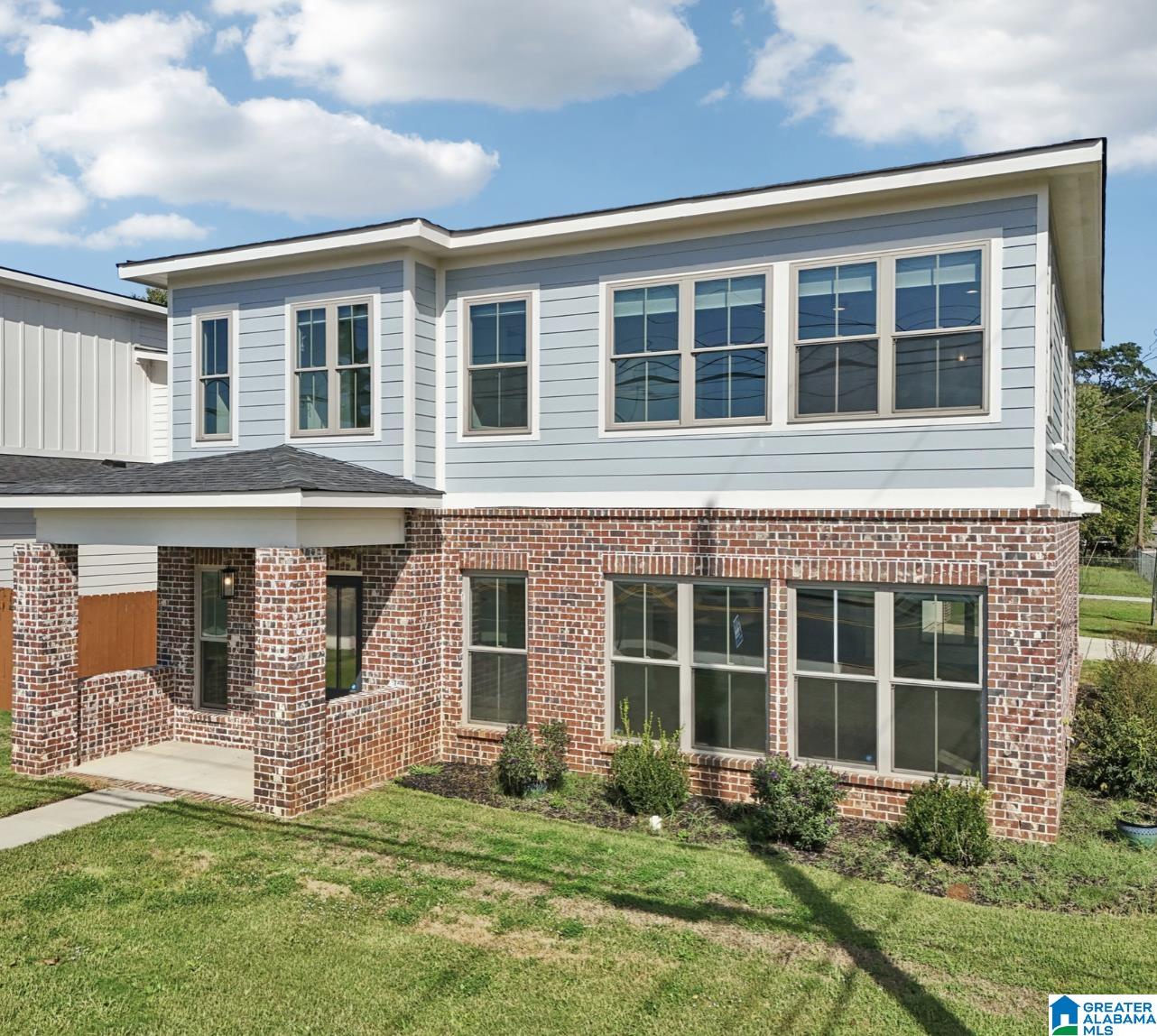 3000 9th Avenue Sw Property Photo 1