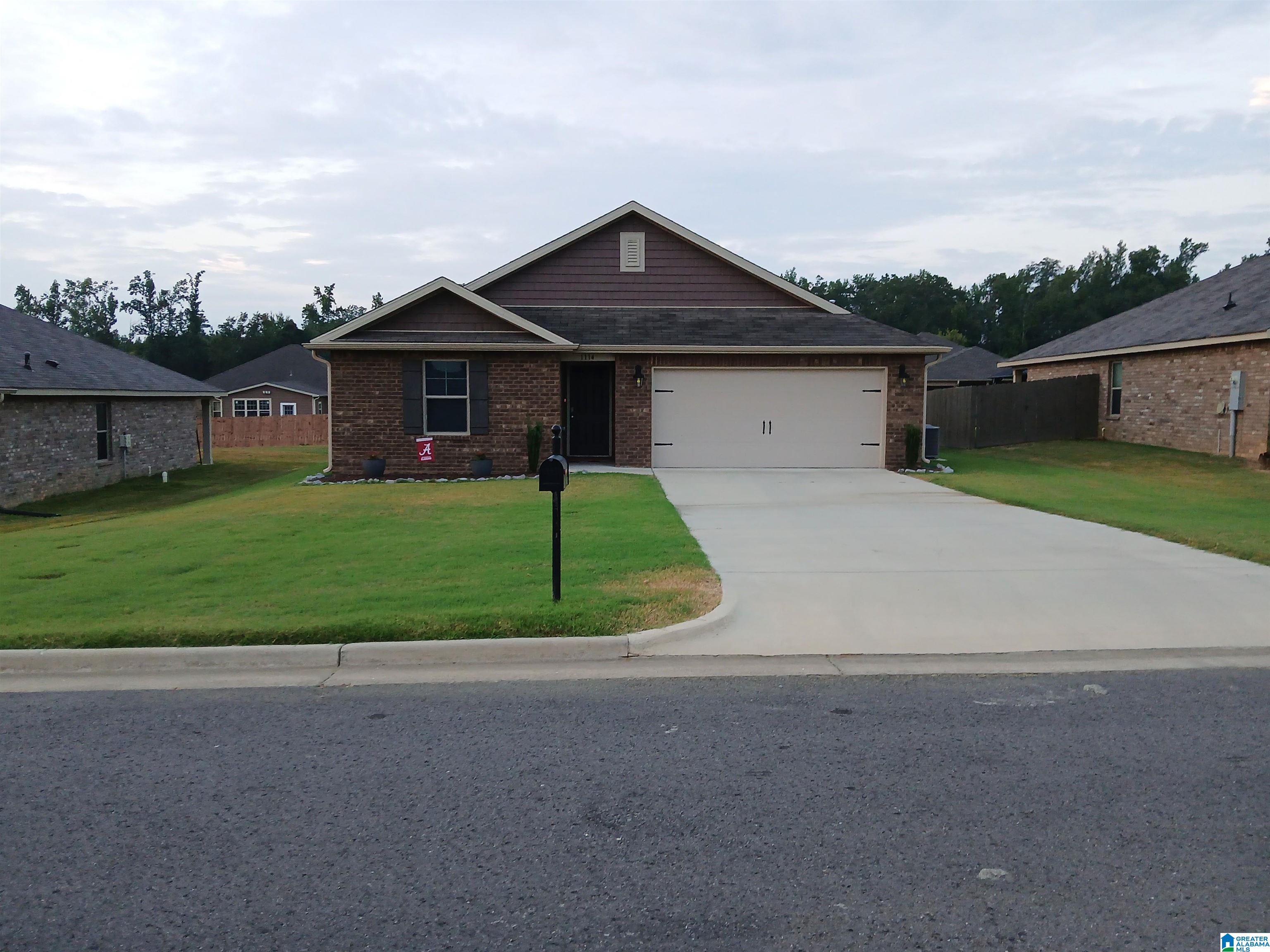 1114 Quail Hollow Drive Sw Property Photo 1