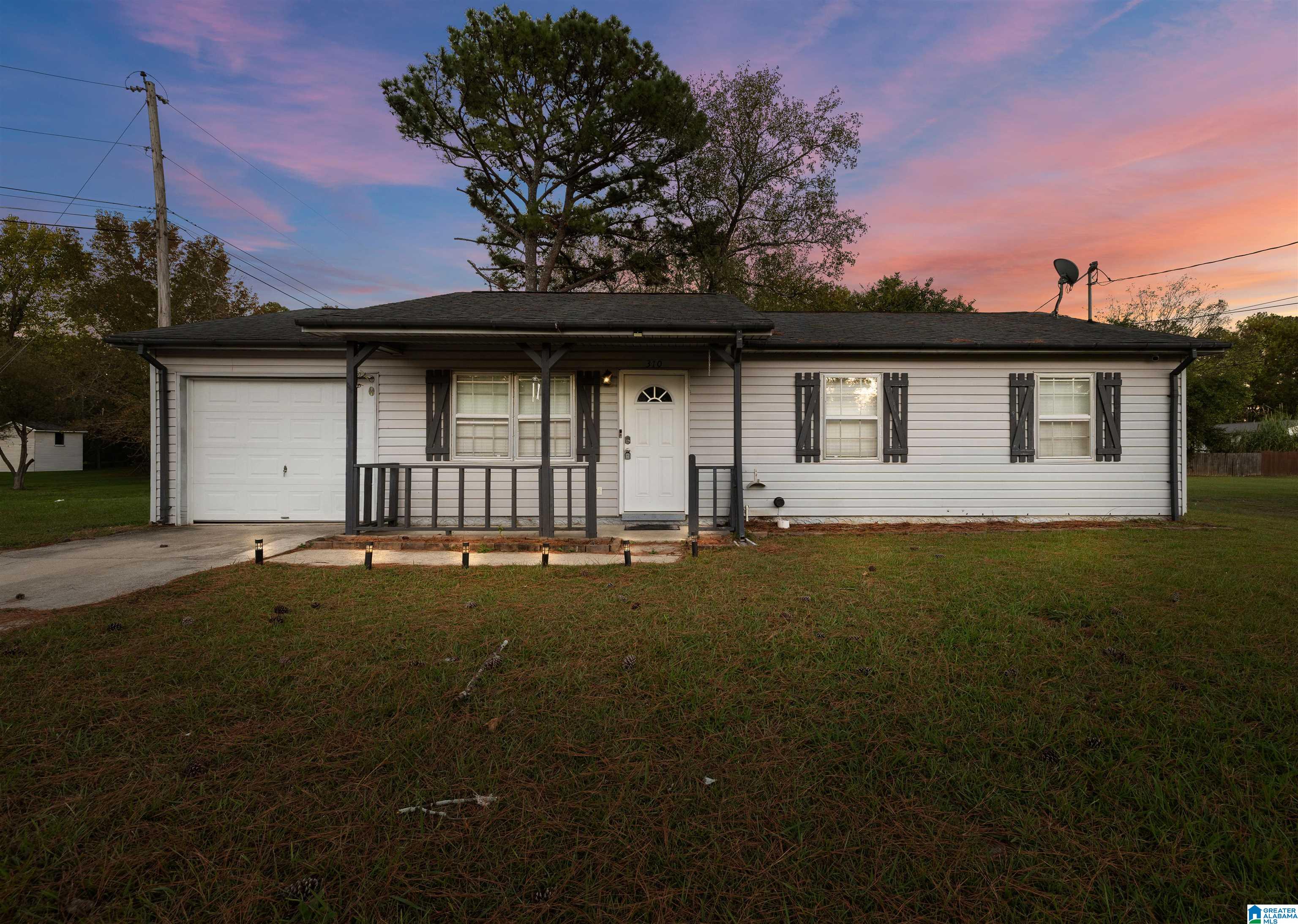 310 Burke Avenue Se Property Photo 1