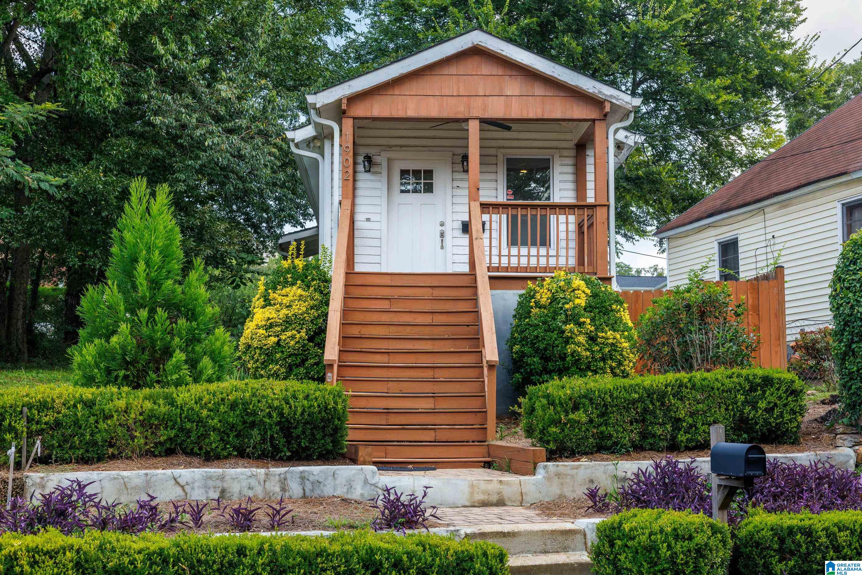 1902 26th Avenue S Property Photo 1