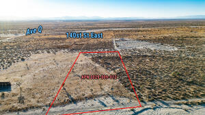 Cottonwood Avenue Property Photo