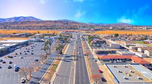 232 Palmdale Boulevard Property Photo 4