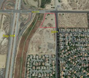 20th West & Ave H Property Photo