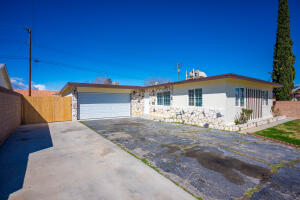 38971 Foxholm Drive Property Photo 4