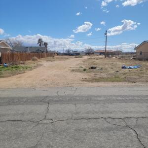 Holly Avenue Property Photo