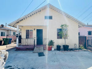 2666 Maceo Street Property Photo