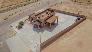 10624 Loop Boulevard Property Photo 8