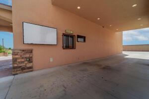 10624 Loop Boulevard Property Photo 14