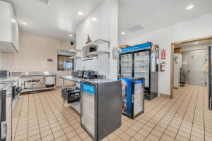 10624 Loop Boulevard Property Photo 16