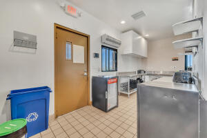 10624 Loop Boulevard Property Photo 17