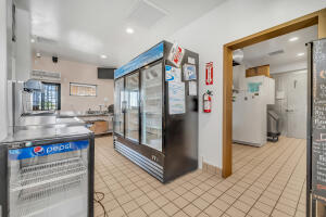 10624 Loop Boulevard Property Photo 19