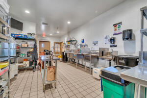 10624 Loop Boulevard Property Photo 25