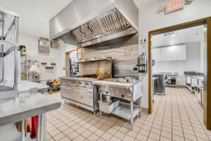 10624 Loop Boulevard Property Photo 26