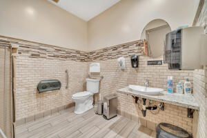 10624 Loop Boulevard Property Photo 28