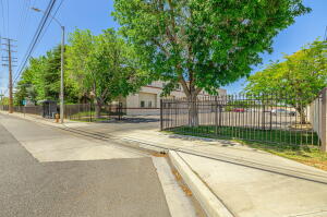 44725 10th Street 290 Property Photo 47