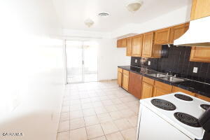 1108 Monterey Street B Property Photo 2