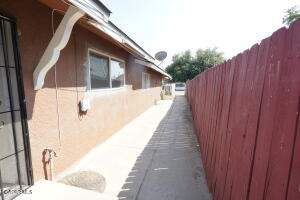 1108 Monterey Street B Property Photo 13