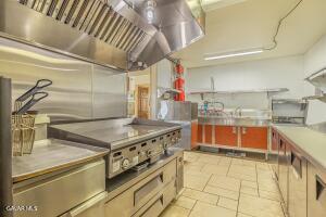 12822 Pearblossom Highway Property Photo 17