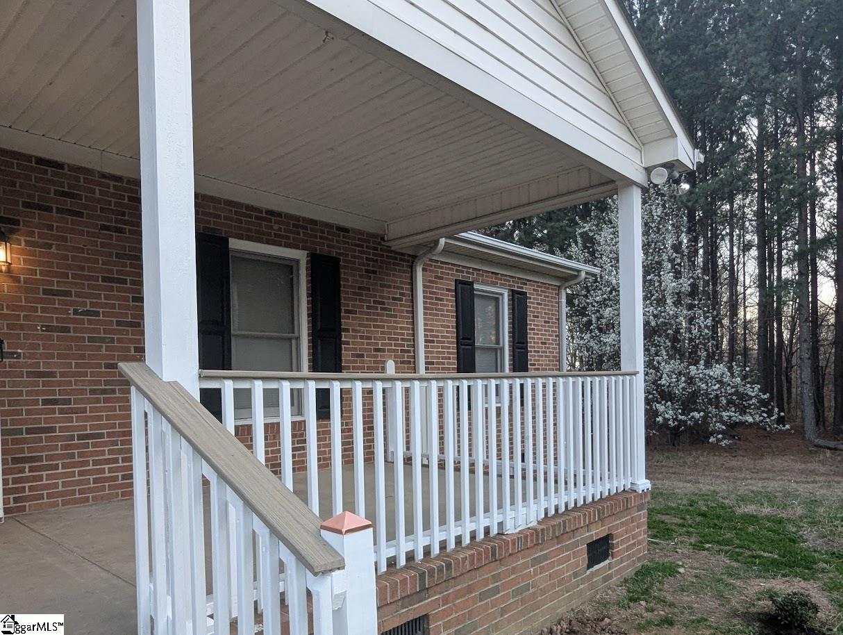 1244 E Butler Road Property Photo 2