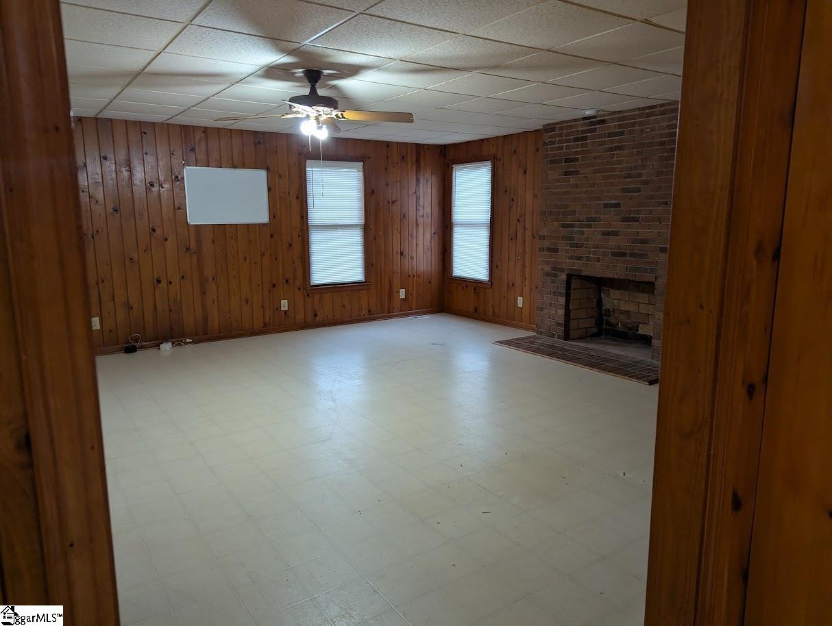 1244 E Butler Road Property Photo 7