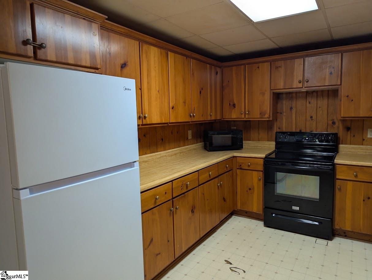 1244 E Butler Road Property Photo 9